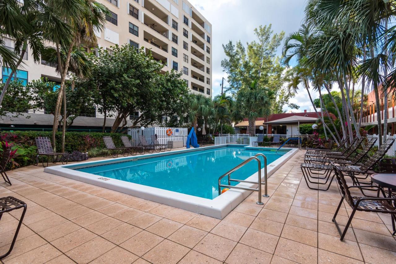 La Costa Beach Club Pompano Beach Exterior photo