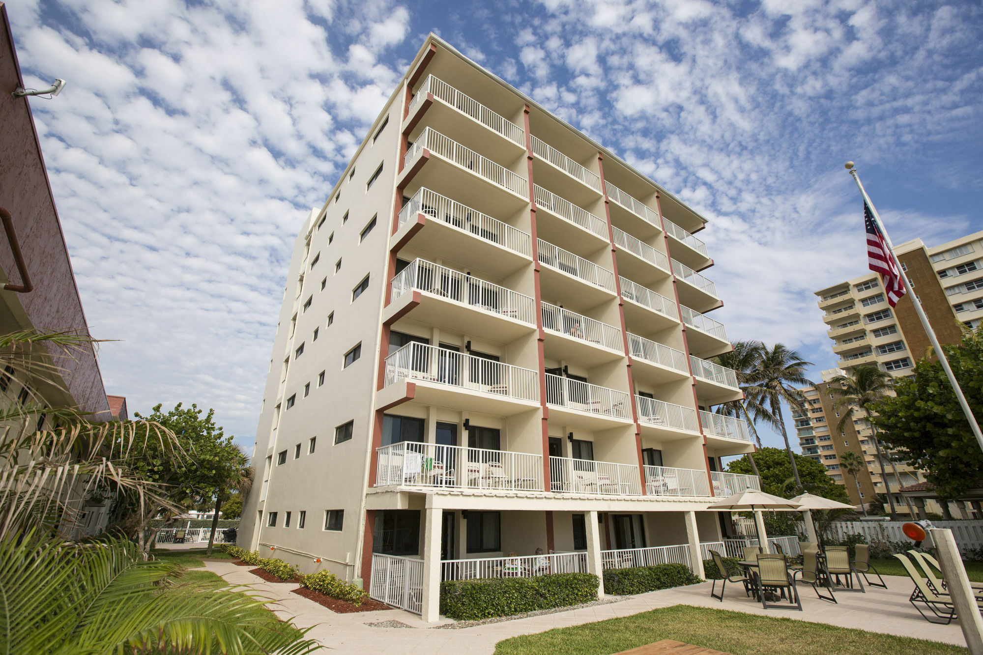 La Costa Beach Club Pompano Beach Exterior photo